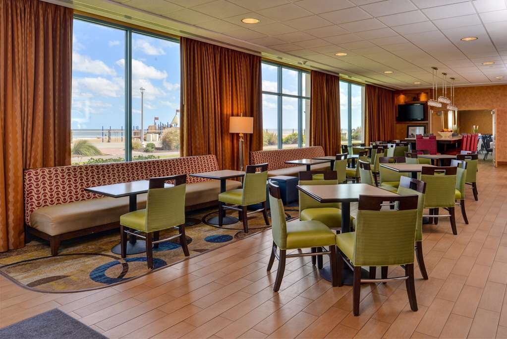 Hotel photo 67 of Hampton Inn Virginia Beach-Oceanfront South.