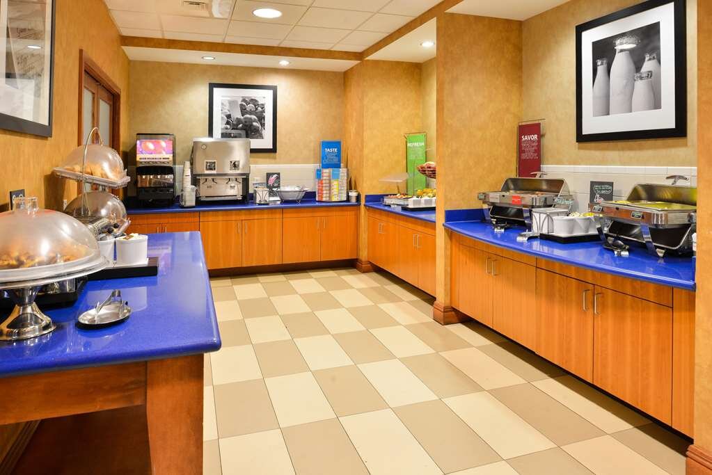 Hotel photo 22 of Hampton Inn Virginia Beach-Oceanfront South.