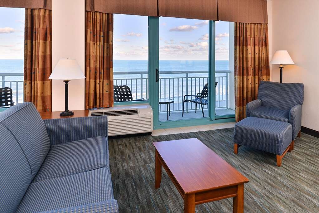 Hotel photo 11 of Hampton Inn Virginia Beach-Oceanfront South.
