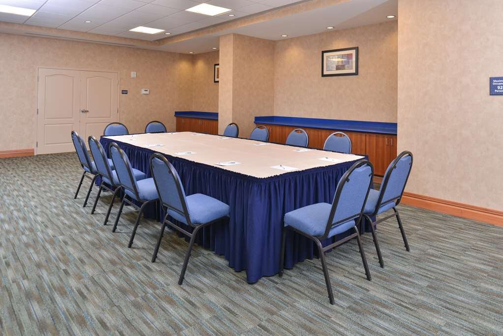 Hotel photo 13 of Hampton Inn Virginia Beach-Oceanfront South.