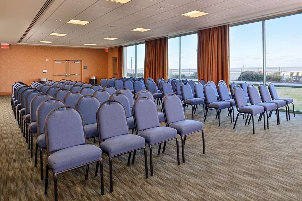 Hotel photo 51 of Hampton Inn Virginia Beach-Oceanfront South.