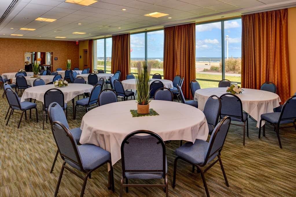Hotel photo 23 of Hampton Inn Virginia Beach-Oceanfront South.