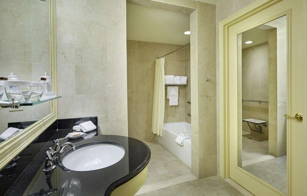 Hotel photo 29 of Waldorf Astoria New York.