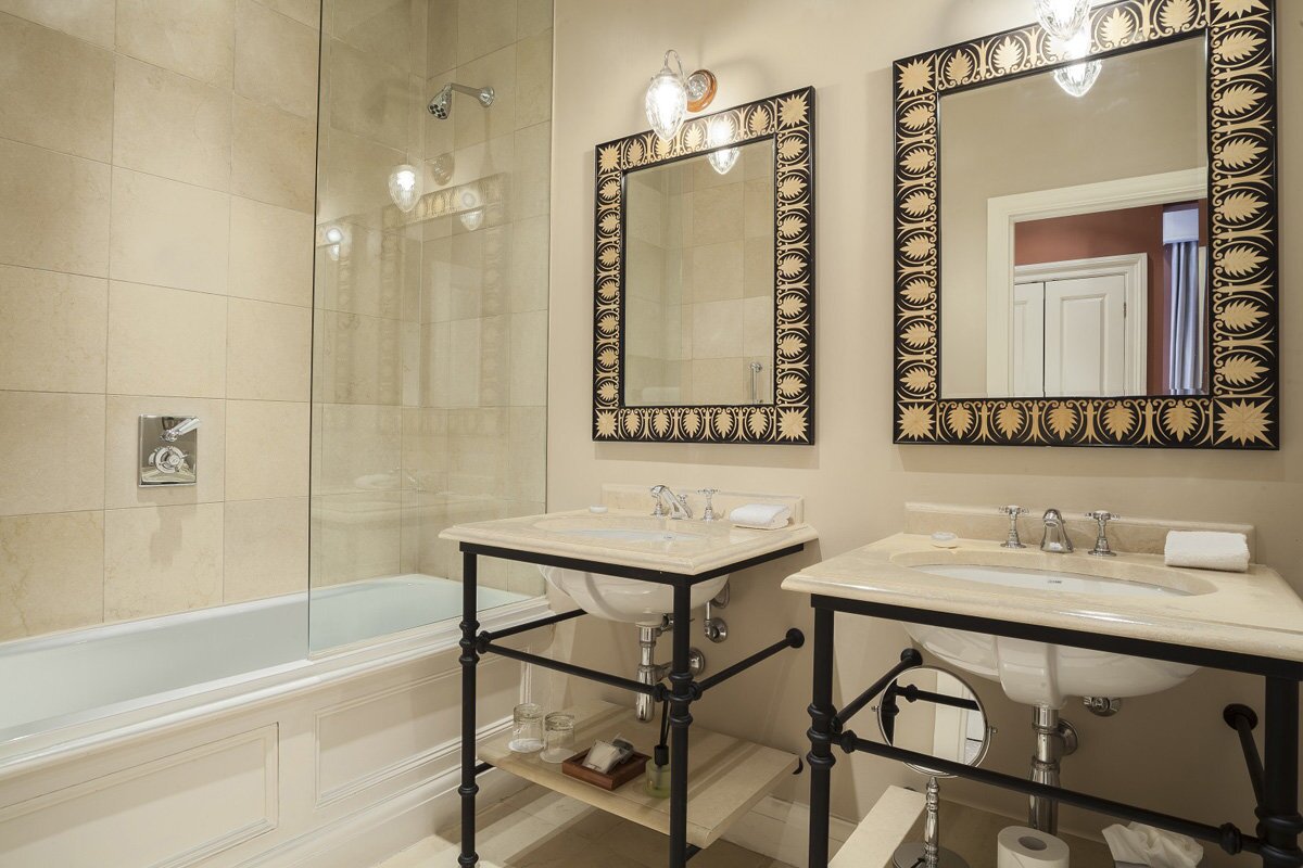 Hotel photo 3 of Roseate House London.