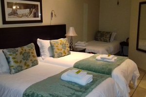 Room & Suite