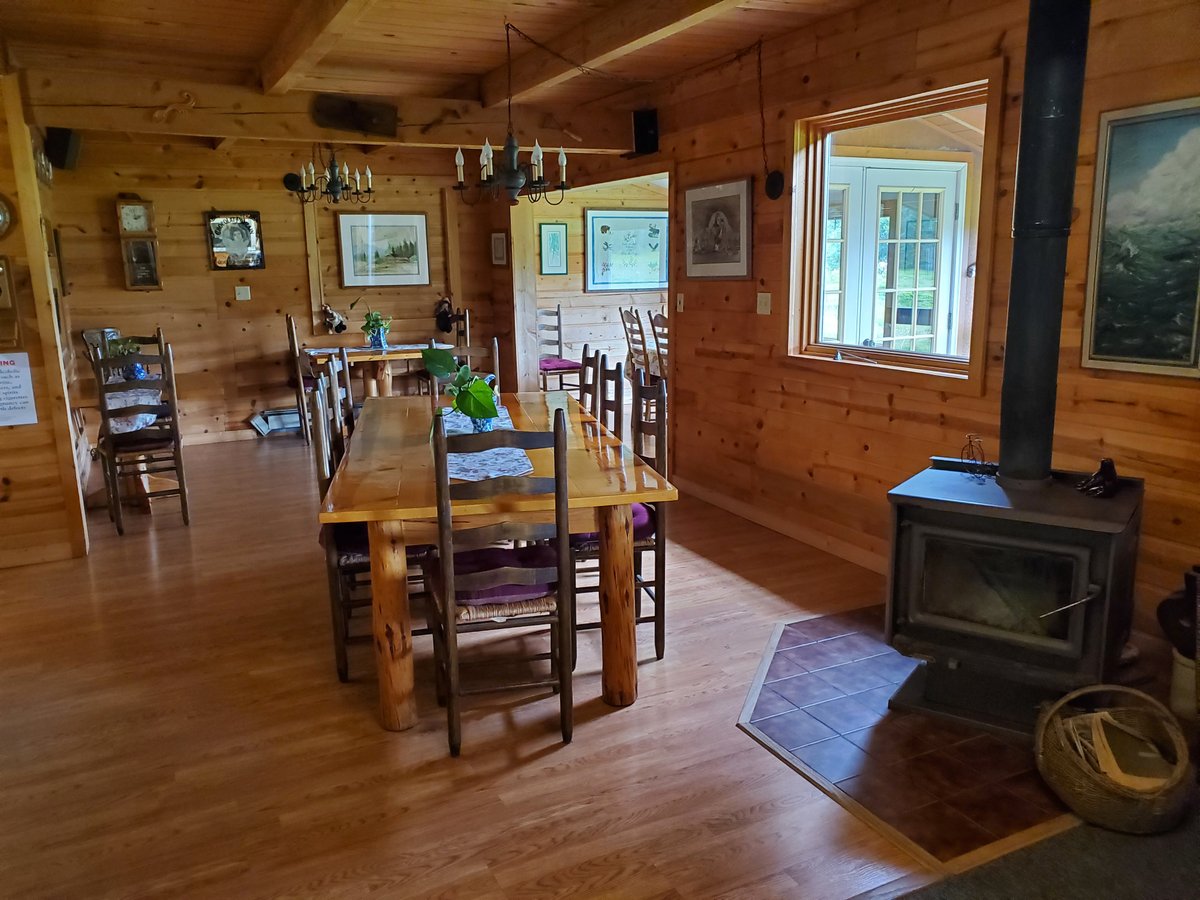 ANNIE MAE LODGE Prices & B&B Reviews (Gustavus, Alaska)