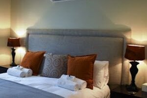 Room & Suite