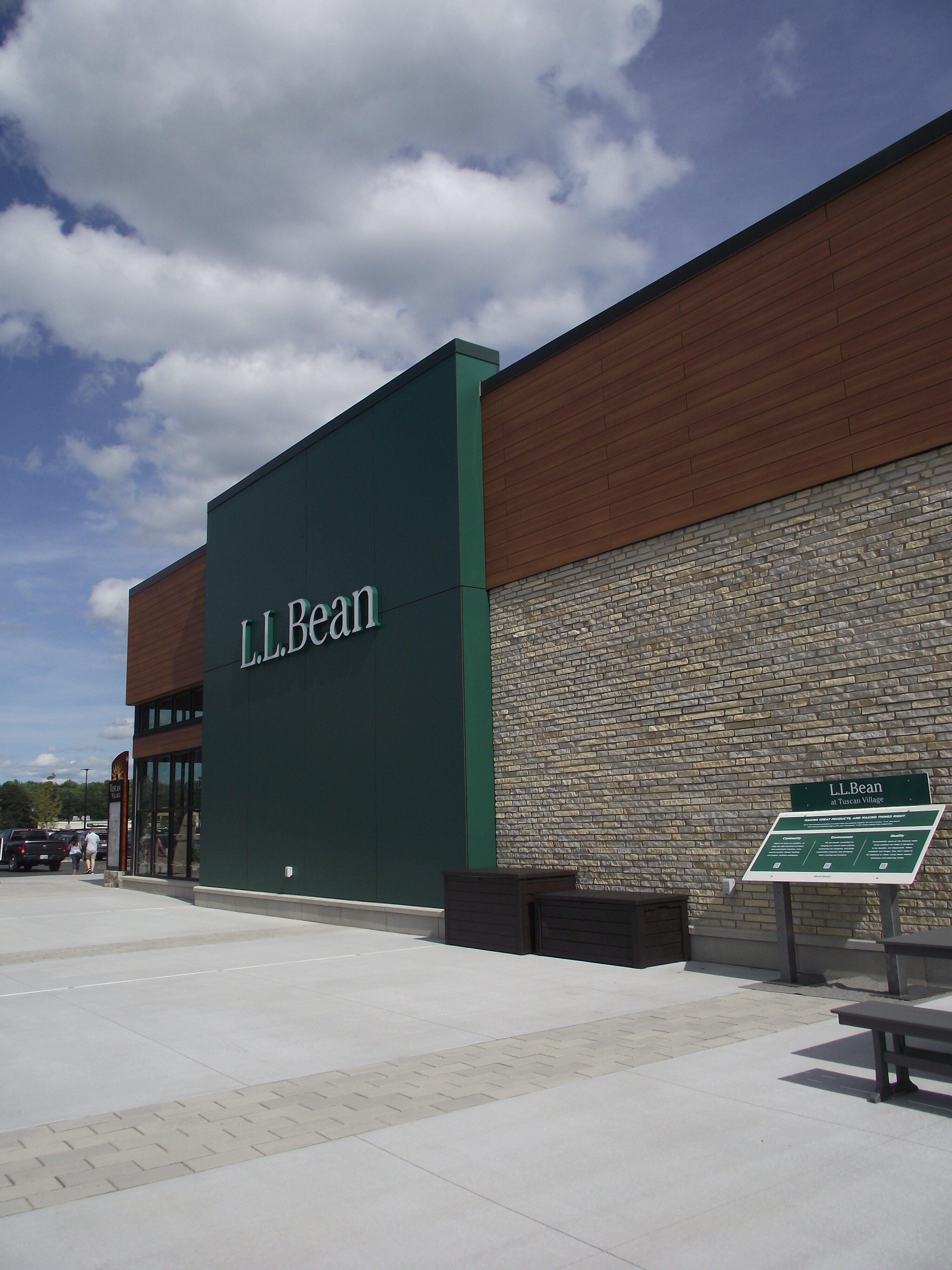 L.l. Bean - Tuscan Village - All You Need to Know BEFORE You Go