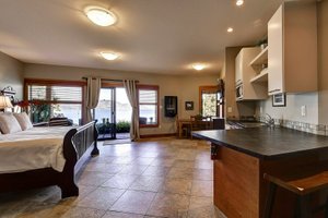 Room & Suite