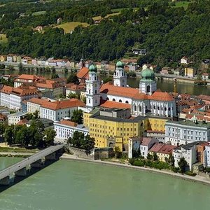 egyetlen túrák passau)