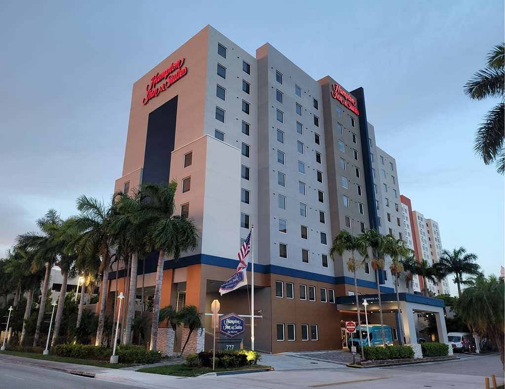 Hampton Inn &amp; Suites by Hilton Miami Airport South - Blue Lagoon, hotell i Miami