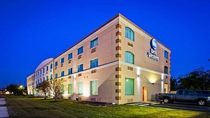 BW Airport Inn & Suites Cleveland in Brook Park