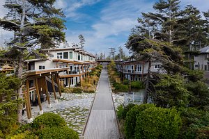 Cox Bay Beach Resort in Vancouver Island, image may contain: Resort, Hotel, Neighborhood, Waterfront