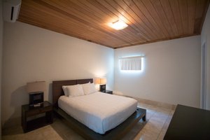 Room & Suite