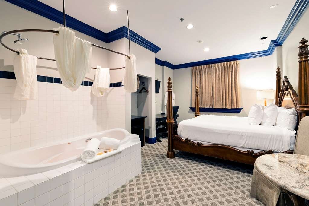 Hotel photo 31 of Chateau Avalon, Ascend Hotel Collection.