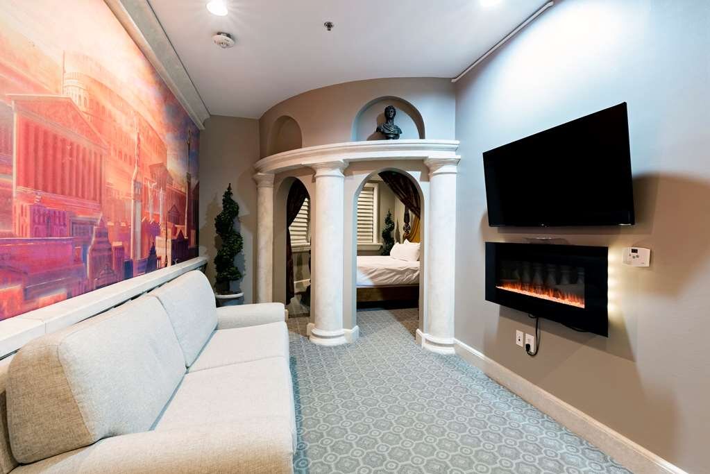 Hotel photo 17 of Chateau Avalon, Ascend Hotel Collection.