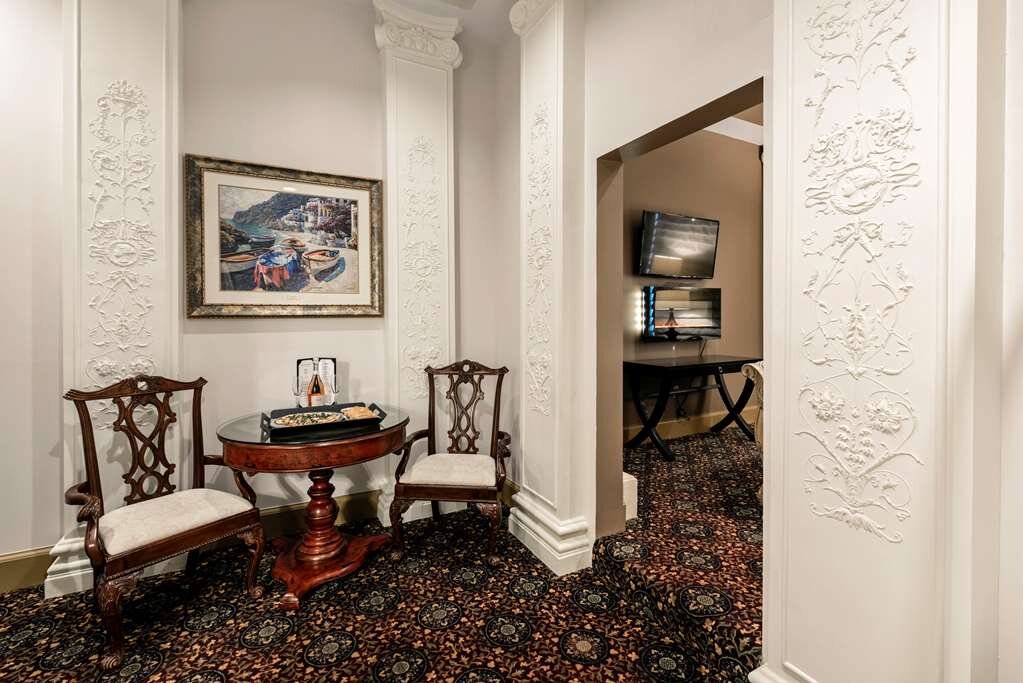 Hotel photo 59 of Chateau Avalon, Ascend Hotel Collection.