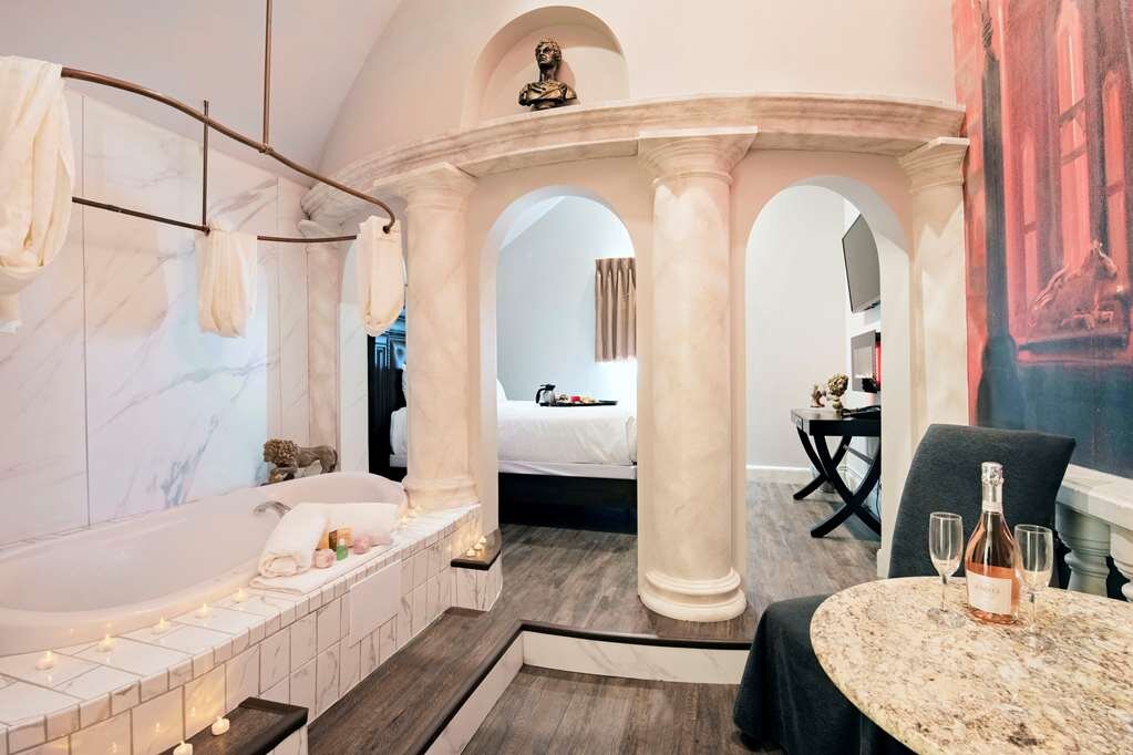 Hotel photo 66 of Chateau Avalon, Ascend Hotel Collection.