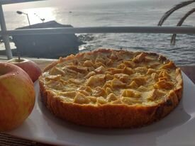 Le dessert du jour: tarte normande.