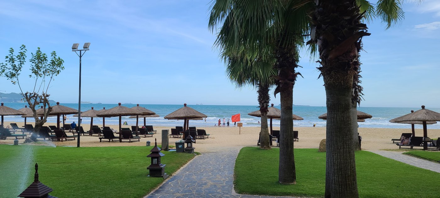 Pullman Oceanview Sanya Bay Resort & Spa Pool: Pictures & Reviews - Tripadvisor