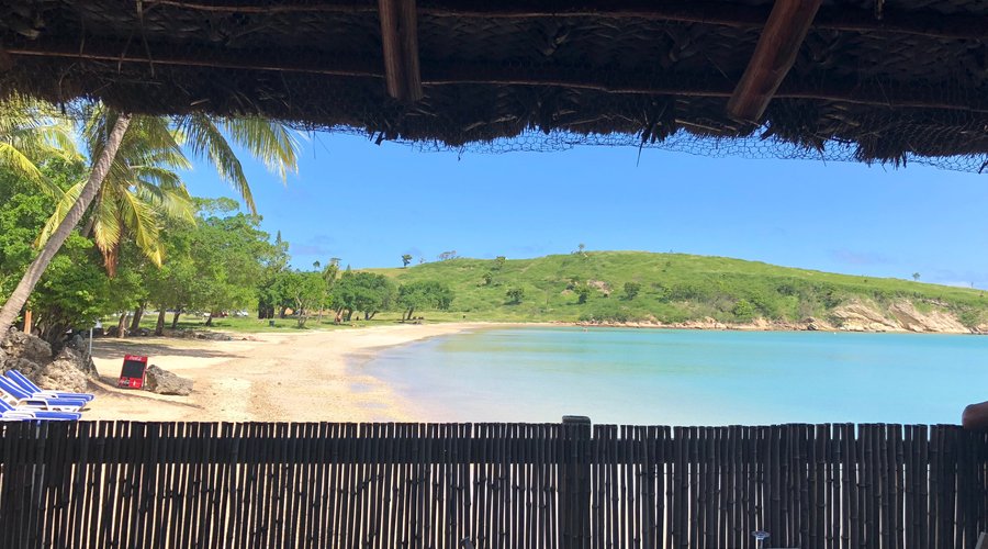 Vue de la plage depuis le restaurant