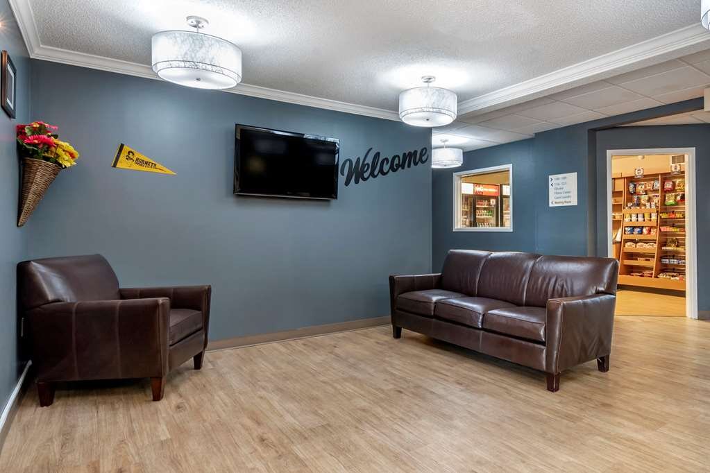 Hotel photo 25 of Mainstay Suites.