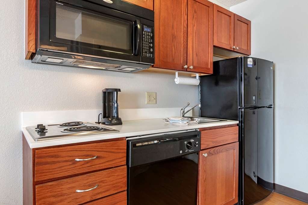 Hotel photo 17 of Mainstay Suites.