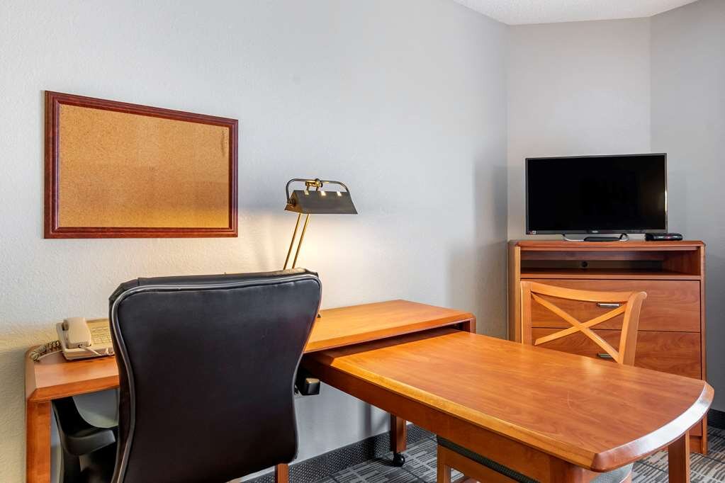 Hotel photo 11 of Mainstay Suites.