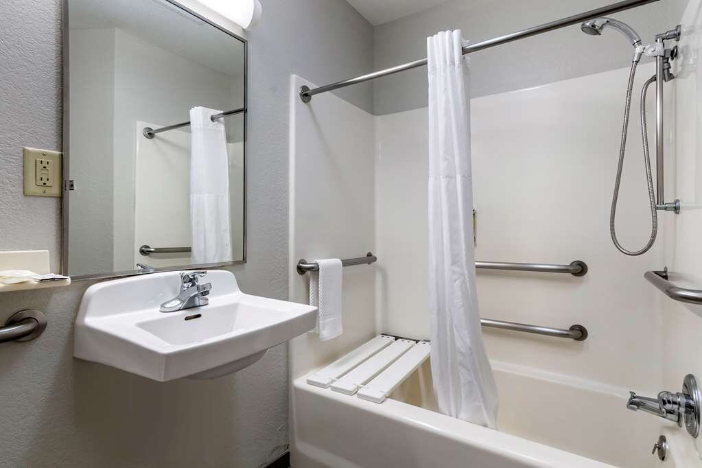 Hotel photo 18 of Mainstay Suites.