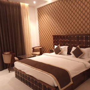 Suite Rooms With Heritage Theme Based