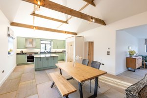 Room & Suite