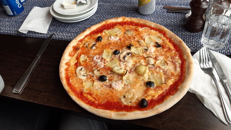 Min goda pizza på Capri i Särna.