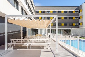 Piscina y playa