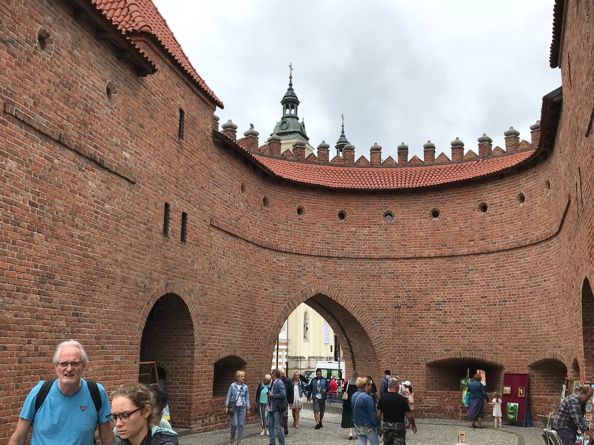 free walking tour in warsaw