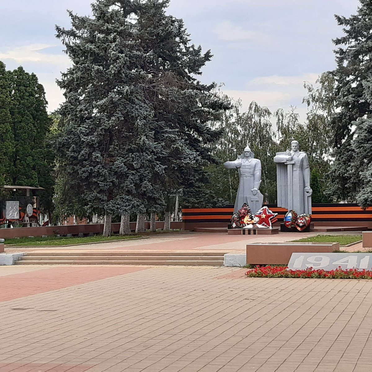 Мемориальный сквер Тимашевск