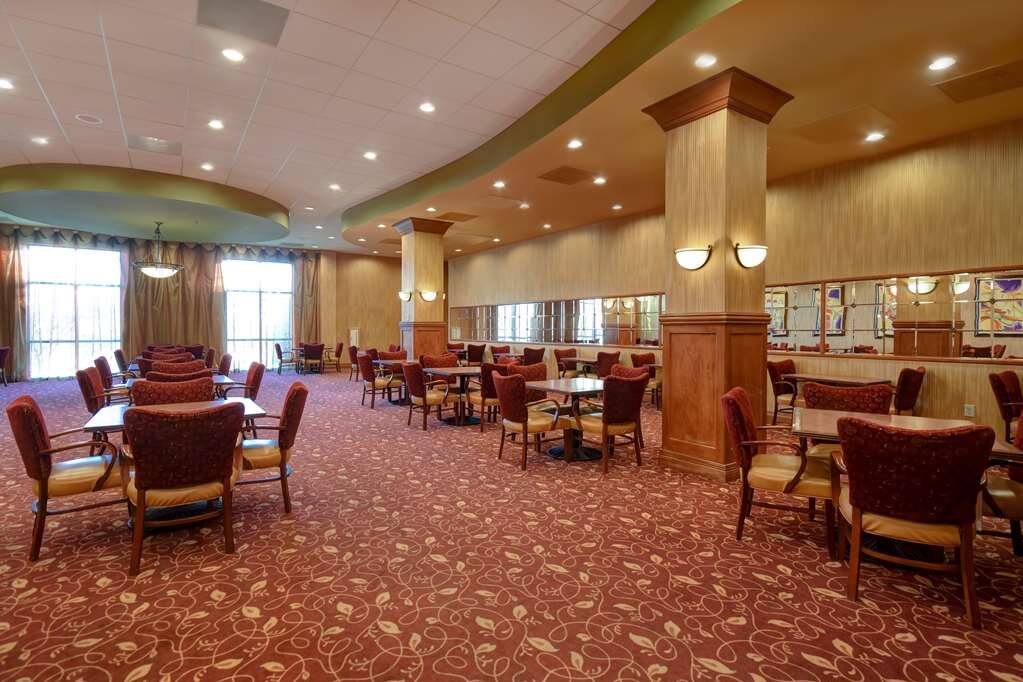 Hotel photo 1 of Embassy Suites by Hilton Hot Springs Hotel & Spa.
