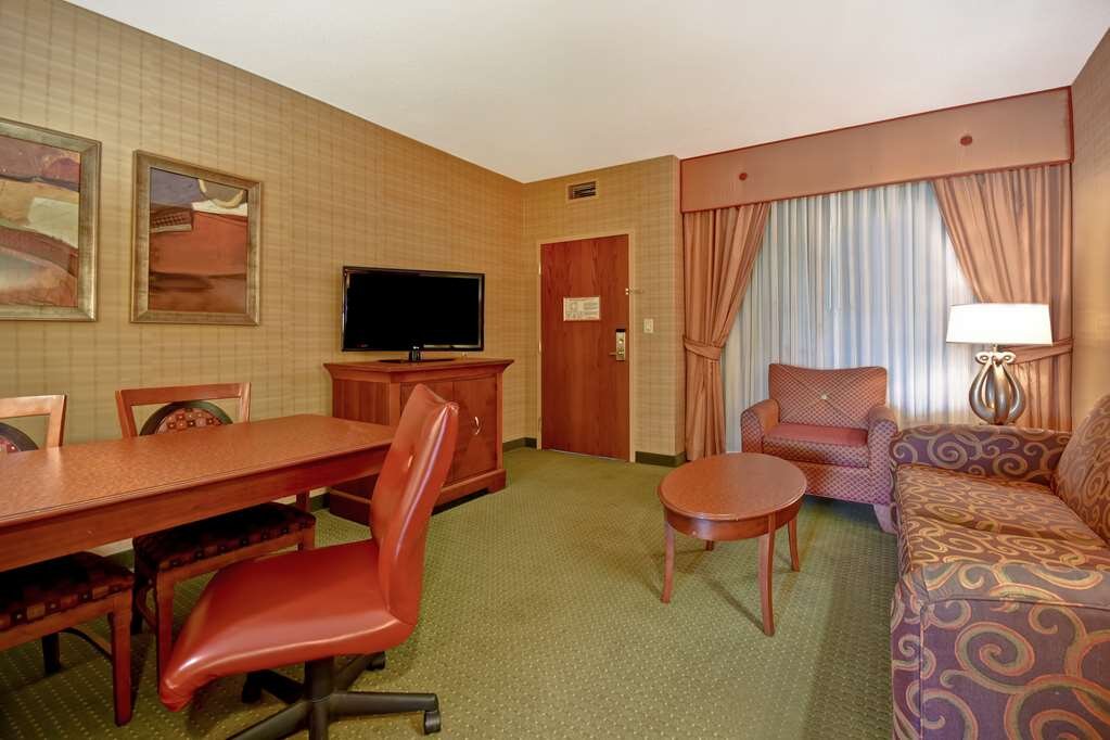 Hotel photo 3 of Embassy Suites by Hilton Hot Springs Hotel & Spa.