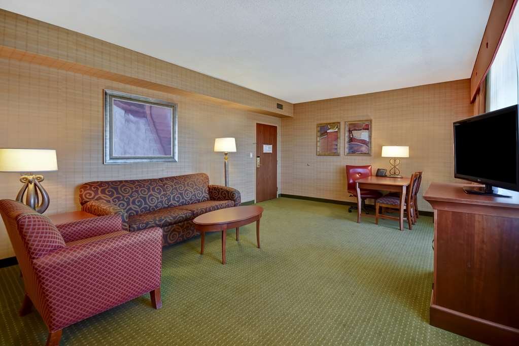 Hotel photo 27 of Embassy Suites by Hilton Hot Springs Hotel & Spa.