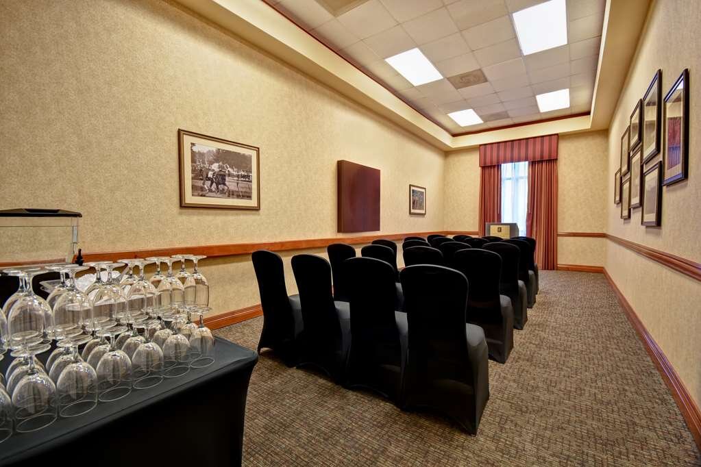 Hotel photo 66 of Embassy Suites by Hilton Hot Springs Hotel & Spa.