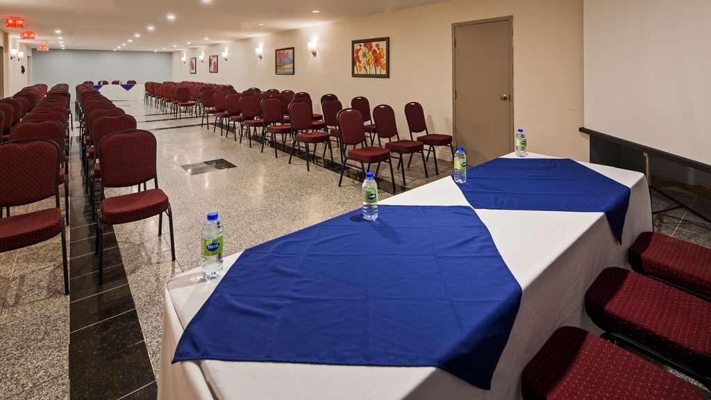 BEST WESTERN PLUS MONTREAL EAST Updated 2024 Reviews Photos Prices   Meeting Room 