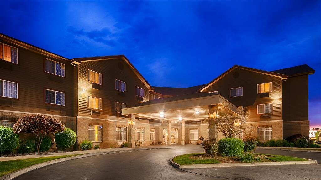 BEST WESTERN PLUS KENNEWICK INN $122 ($̶1̶3̶4̶) - Updated 2024 Prices ...