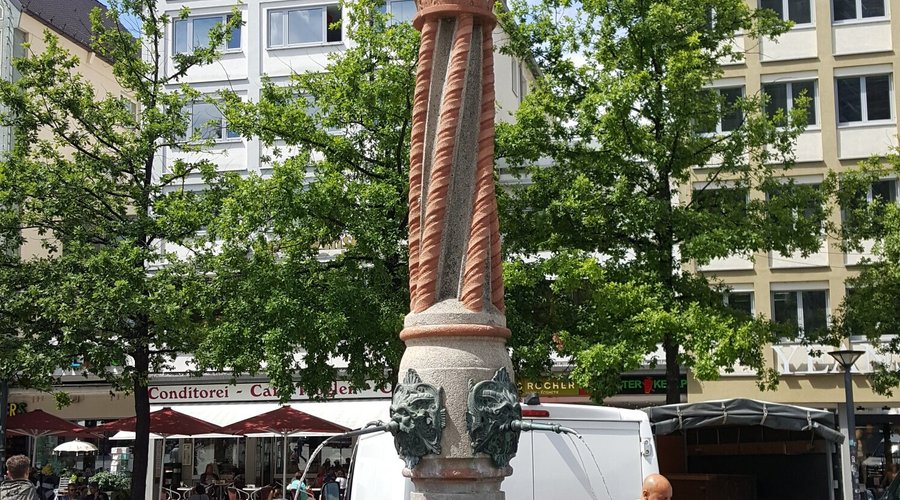 The Löwenbrunnen - the Lion fountain in the Münsterplatz square.