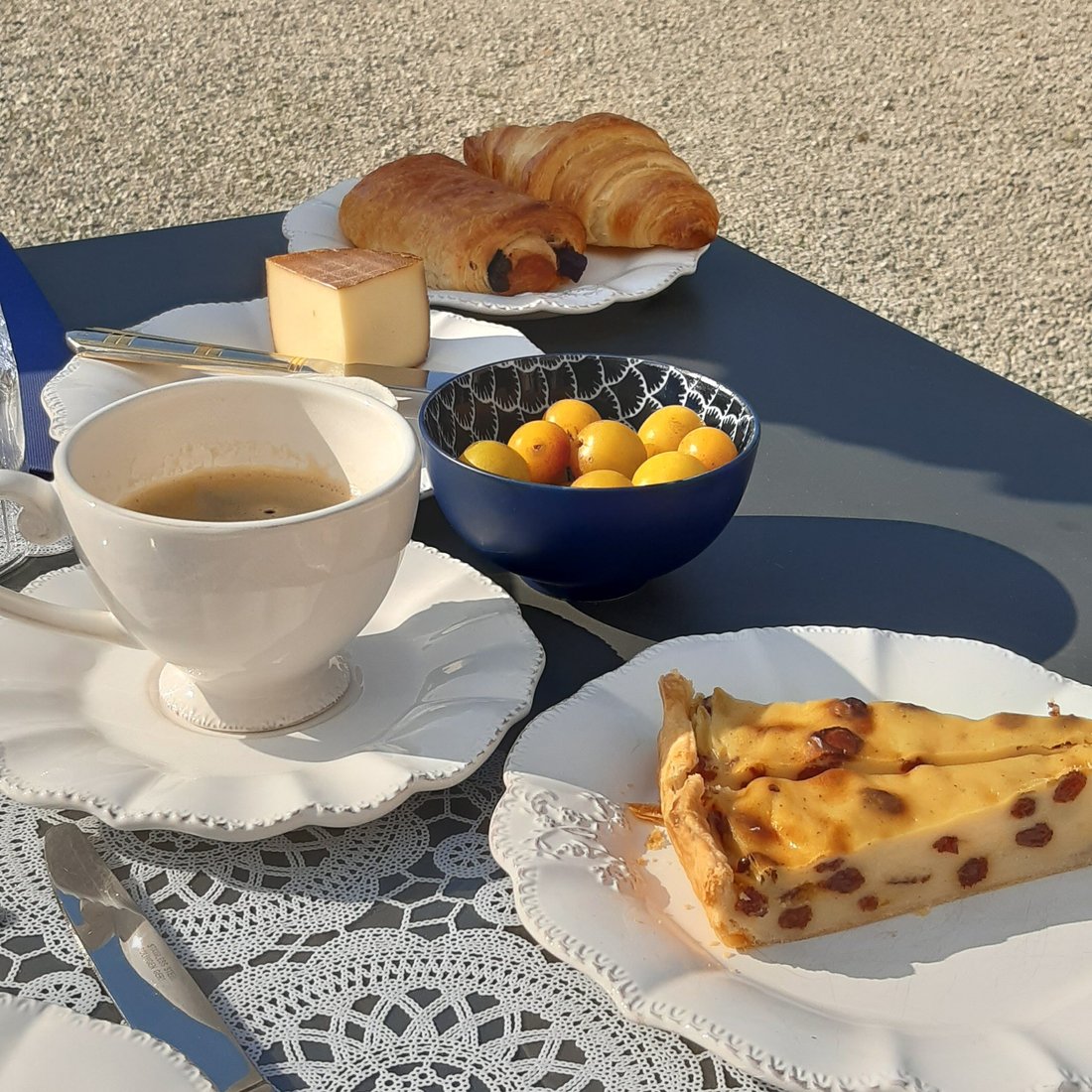 DOMAINE DE POUZELANDE - Prices & B&B Reviews (Notre-Dame-de-Sanilhac, France) DOMAINE DE POUZELANDE - Prices &  B&B Reviews... 