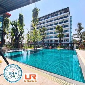 The Private Hua-Hin ตั้งอยู่ในเขตใจกลางเมืองหัวหินอันรื่นรมย์ ในทำเลที่ตั้งอันโดดเด่นใจกลางการออกไปลิ้มชิมรสอาหาร, ธุรกิจ, การช็อปปิ้งของหัวหิน/ชะอำ ที่พักอยู่ห่างจากใจกลางเมือง และเดินทางไปยังสถานที่สำคัญต่างๆ ของเมืองได้อย่างสะดวก ด้วยโลเคชั่นที่ยอดเยี่ยม ผู้เข้าพักจะเดินทางไปยังสถานที่ท่องเที่ยวยอดนิยมต่างๆ ของเมืองได้อย่างสะดวกง่ายดาย ผู้เข้าพักจะได้รับความสะดวกสบายอย่างเต็มที่ ด้วยบริการและสิ่งอำนวยความสะดวกต่างๆ ที่ดีพร้อมที่สุด ที่พักแห่งนี้มีสิ่งอำนวยความสะดวกมากมายคอยให้บริการอย่างพิถี