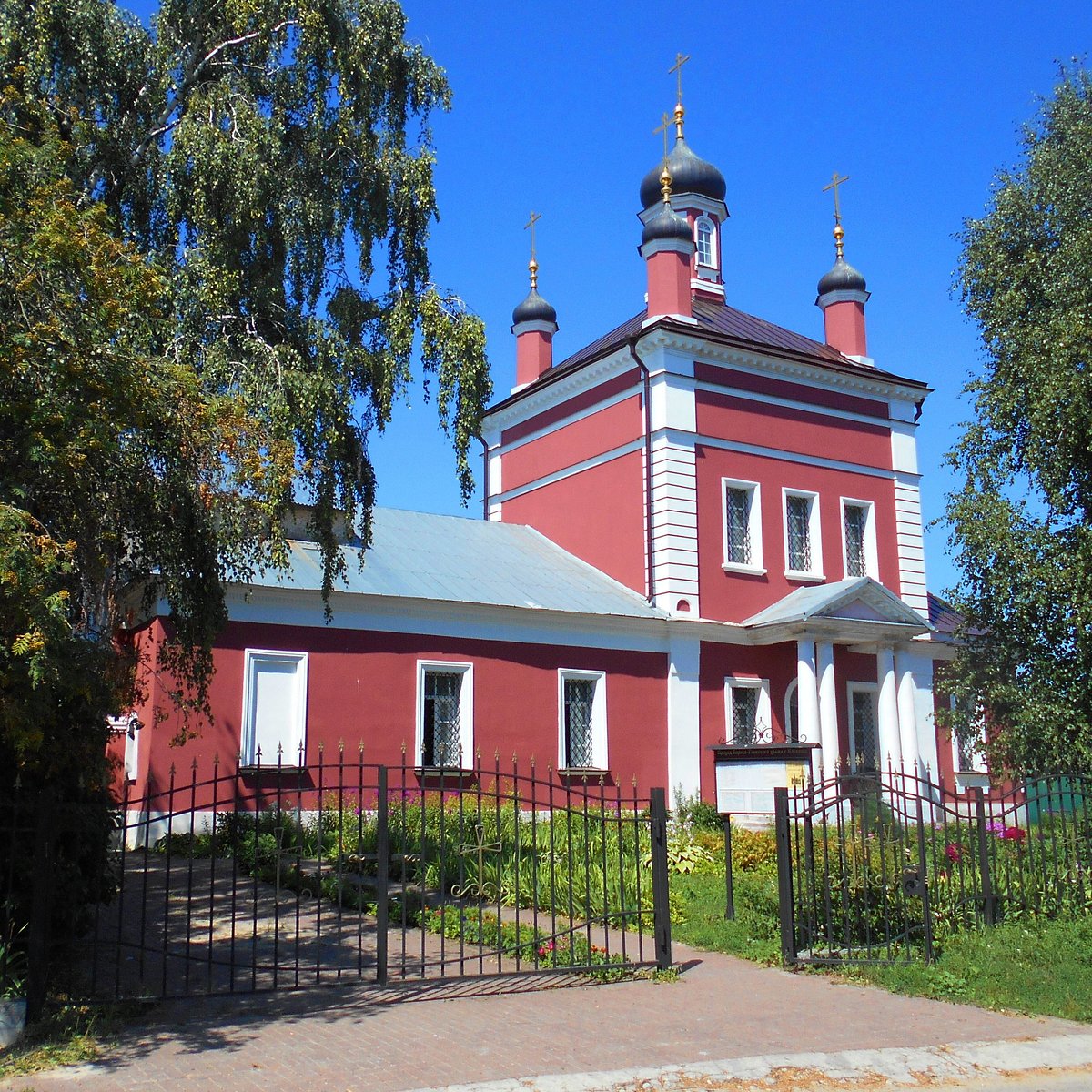 Фото храма бориса и глеба. Церковь Бориса и Глеба (Коломна). Храм Бориса и Глеба в Рузе. Храм Бориса и Глеба в Белкине. Церковь Бориса и Глеба (Куртниково).