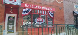 Foto de National Ballpark Museum, Denver: Last Home Plate of Old Yankee  Stadium - Tripadvisor