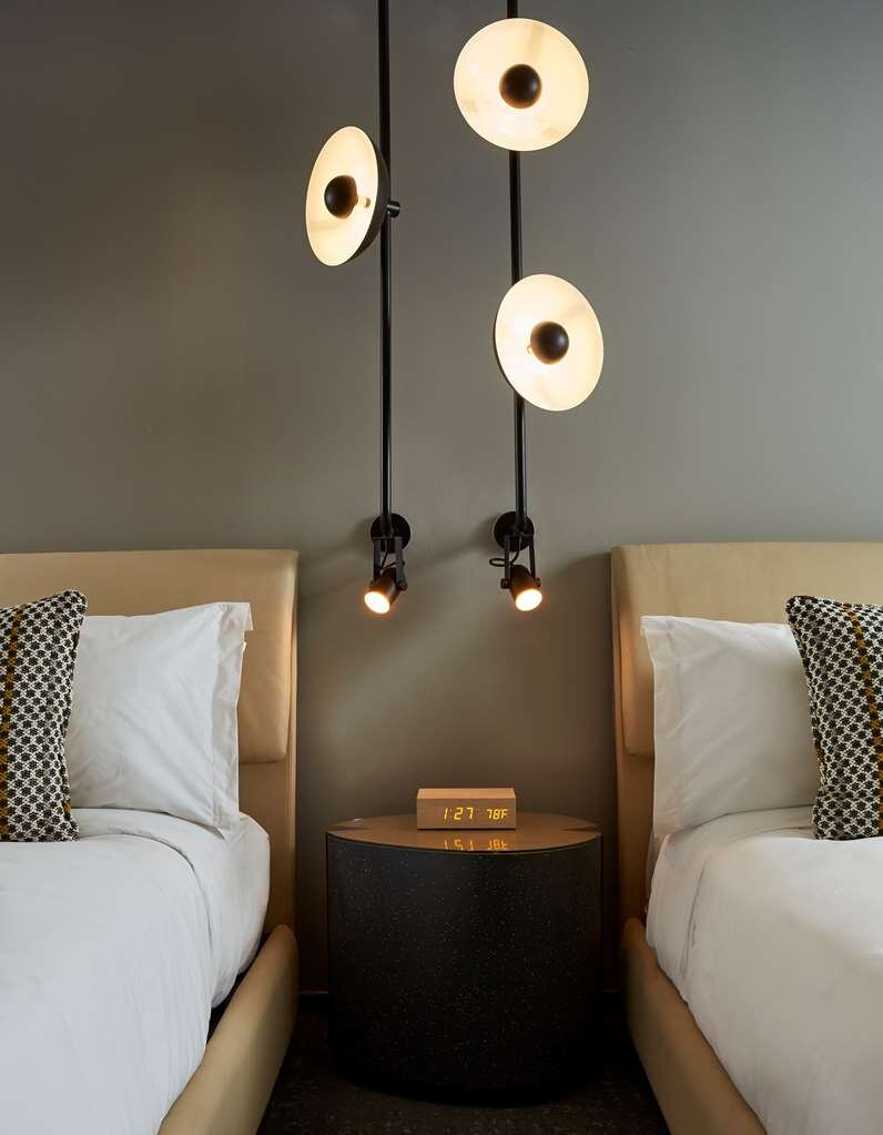 Hotel photo 1 of The Shay.