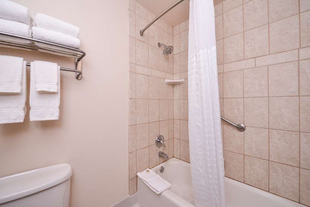 Hotel photo 31 of Best Western Plus Olympic Inn.