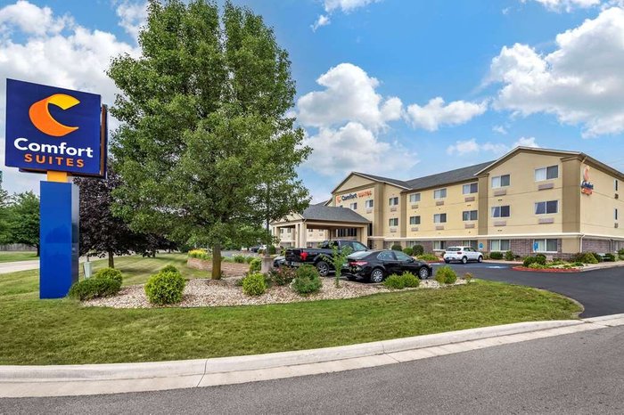 Book Comfort Inn Hotels in North St Paul, MN - Choice Hotels