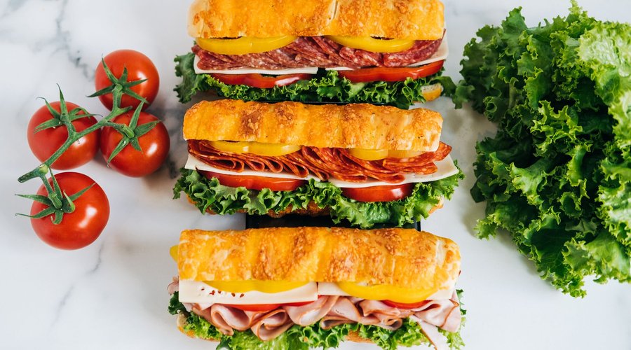 Signature Chimney Sandwiches
-Hungarian Salami
-Spicy Genoa Salami
-Black Forest Ham

All made on our Aged Cheddar Chimney Cake with local, fresh leaf green lettuce, yellow bell pepper, tomato, Swiss cheese, and our house mayo.